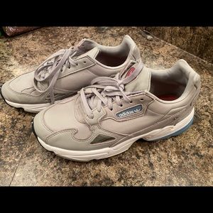 Adidas falcon on size 8 for women!